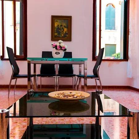Apartment Dei Frari Venice